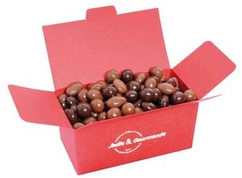 Ballotin de drag&eacute;es chocolat&eacute;es