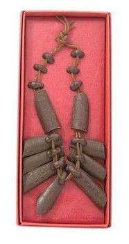 Collier en chocolat noir