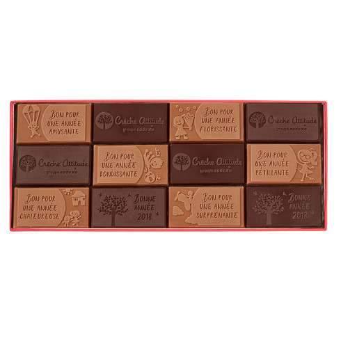 Boîte de 24 plaques en chocolat personnalisable / Gravure chocolat