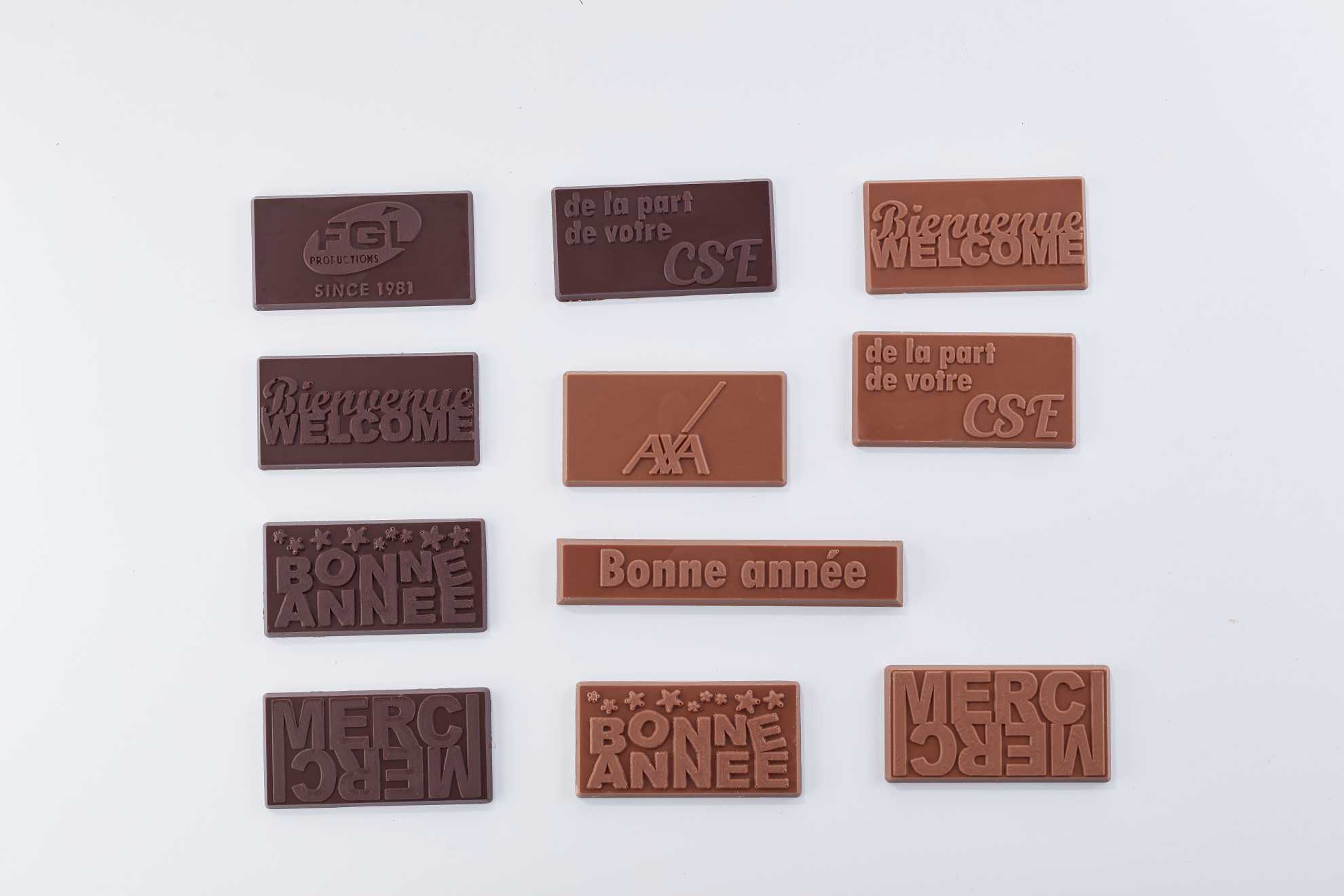 Boite Joyeuses fêtes et assortiment de chocolats