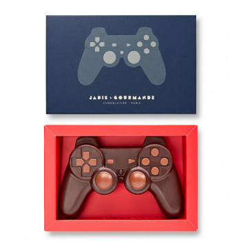Manette de jeu vid&eacute;o chocolat noir image 1